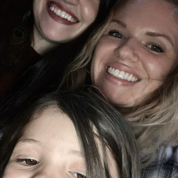 Meet your Posher, Meagan - Picture 9 of 11